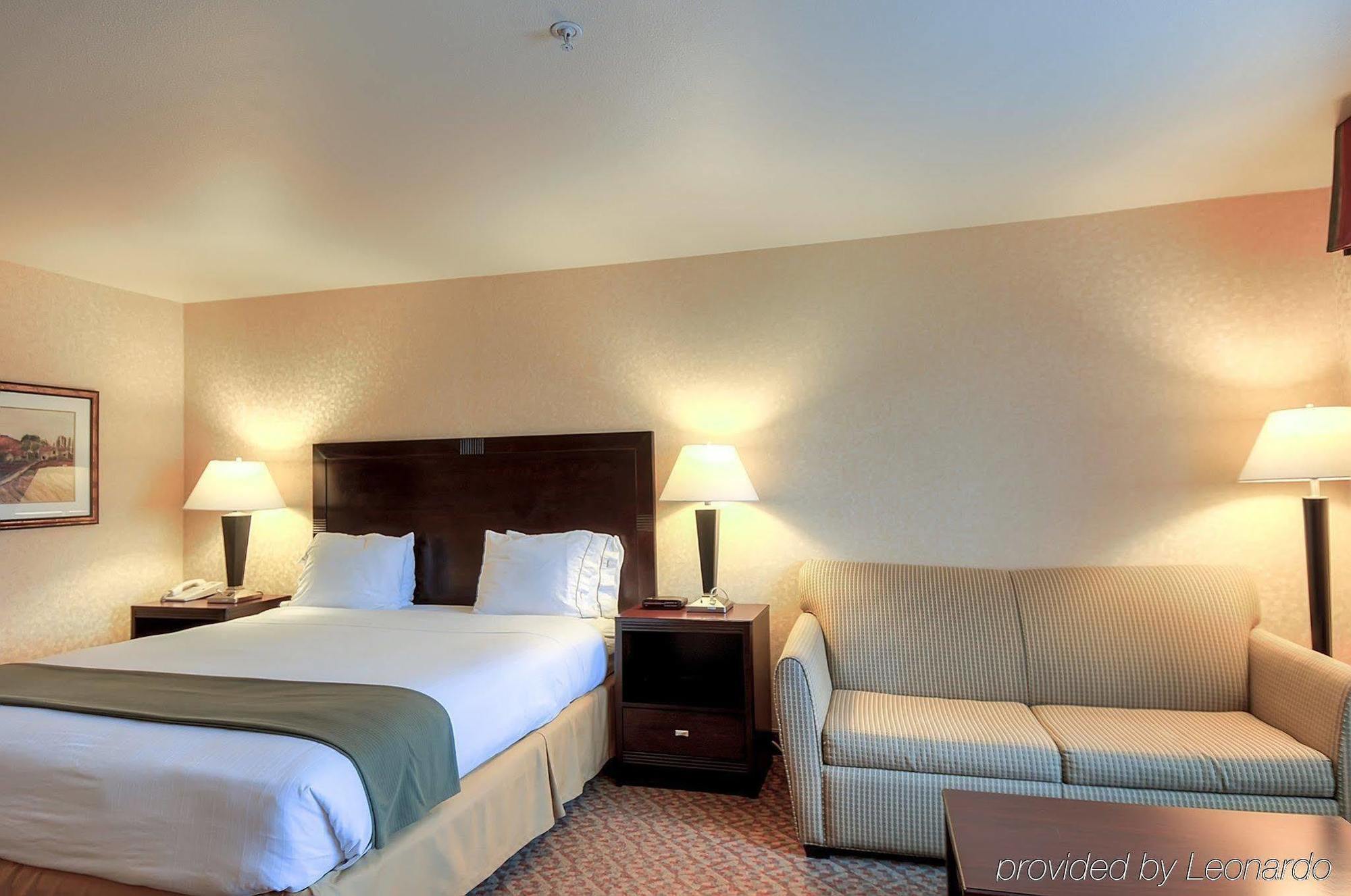 Holiday Inn Express Temecula, An Ihg Hotel Room photo